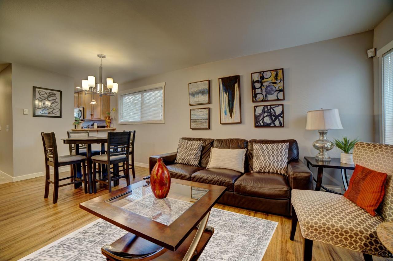 Cozy 2 Bedroom Townhouse In Northgate Seattle Exteriör bild
