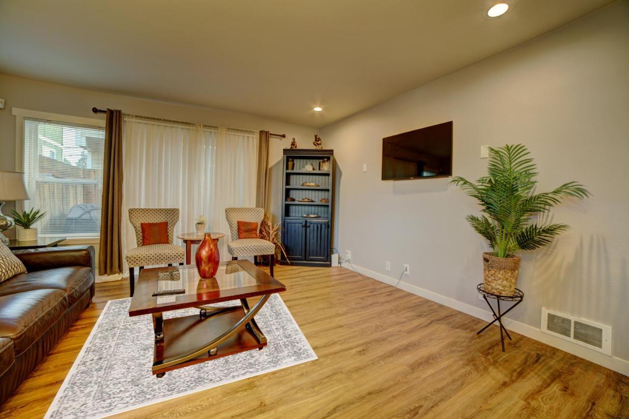Cozy 2 Bedroom Townhouse In Northgate Seattle Exteriör bild